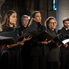 HYMNE &Agrave; LA VIERGE