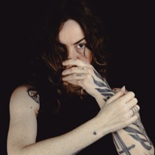 Emma RUTH RUNDLE