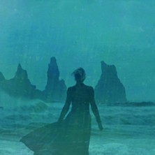 LA DAME DE LA MER